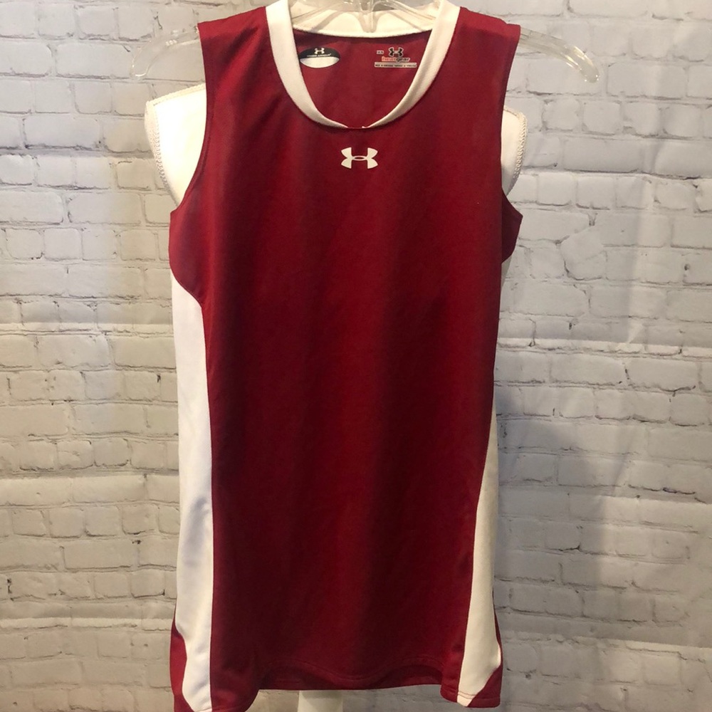 Under Armour heatgear XS top shirt red